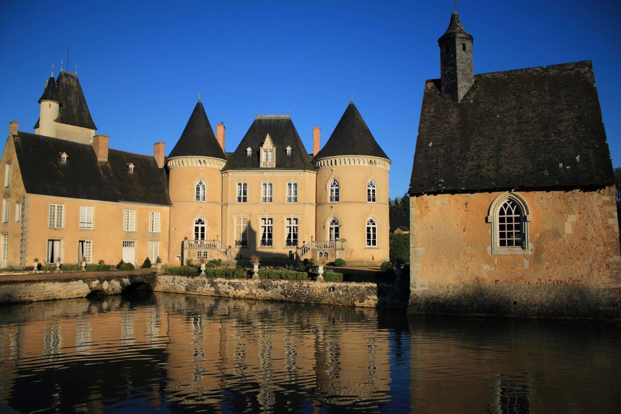 Chateau De Vauloge Ferce-sur-Sarthe Exterior photo